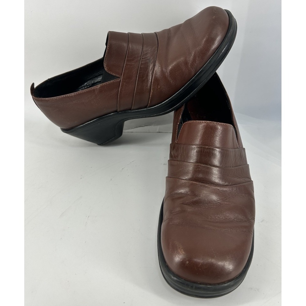 Dansko Aubrey Brown Leather Pleated Slip On Clogs Wedge Heel Women's Size 40 - Picture 1 of 5